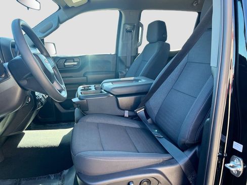 Used 2025 Chevrolet Silverado 1500 Custom Trail Boss w/ Turbomax Blackout Package AWD/4WD image 21