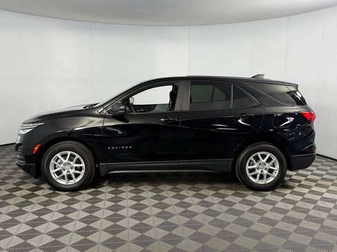 Used 2023 Chevrolet Equinox LS w/ LS Convenience Package FWD image 10