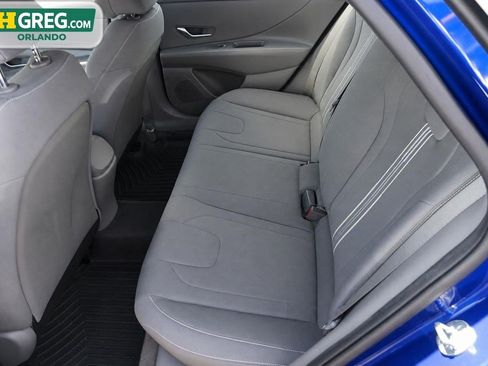 Used 2021 Hyundai Elantra SEL w/ Convenience Package FWD image 10