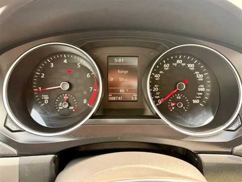 Used 2017 Volkswagen Jetta SE FWD image 16
