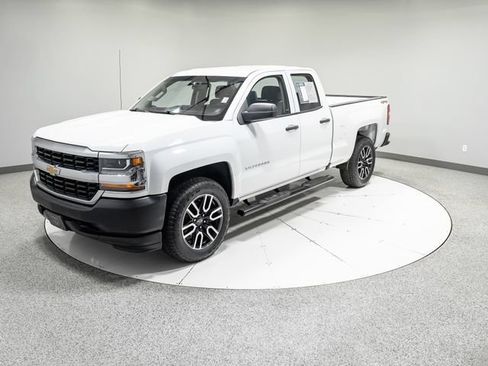 Used 2017 Chevrolet Silverado 1500 W/T w/ Trailering Package AWD/4WD image 31