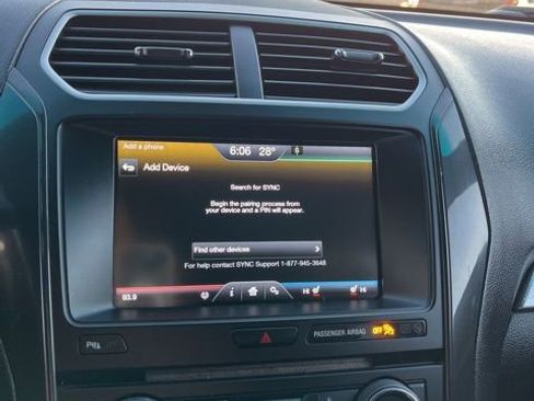 Used 2016 Ford Explorer XLT w/ Equipment Group 202A FWD image 48