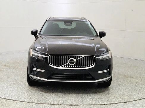 Used 2023 Volvo XC60 B5 Ultimate w/ Climate Package image 2