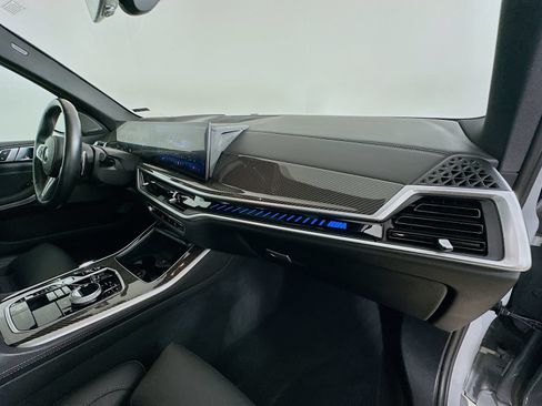 Used 2024 BMW X5 M60i AWD/4WD image 46