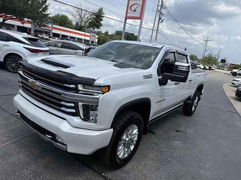 Used 2022 Chevrolet Silverado 2500 High Country w/ Technology Package AWD/4WD image 18