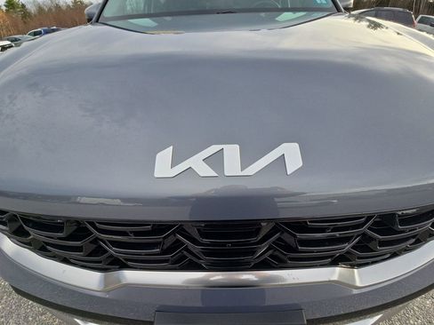 Used 2024 Kia Sorento S image 68