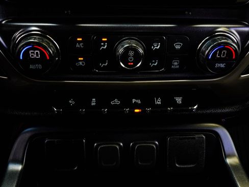 Used 2019 Chevrolet Silverado 2500 High Country w/ Duramax Plus Package AWD/4WD image 21
