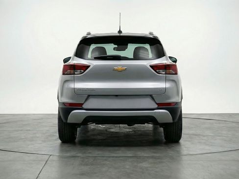 Used 2025 Chevrolet TrailBlazer LT FWD image 7