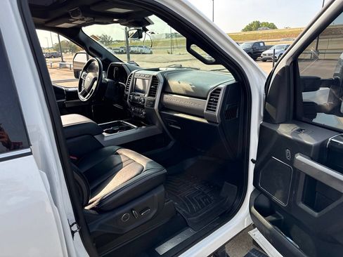 Used 2020 Ford F450 Platinum w/ FX4 Off-Road Package AWD/4WD image 14