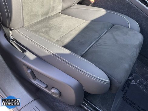 Used 2023 Volvo XC40 Recharge Plus image 63