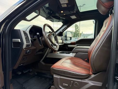 Used 2018 Ford F350 King Ranch w/ King Ranch Ultimate Package image 9
