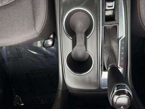 Used 2021 Chevrolet Equinox LT image 20