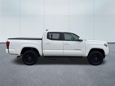 Used 2020 Toyota Tacoma SR5 image 6