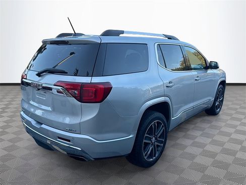 Used 2017 GMC Acadia Denali w/ Technology Package image 8