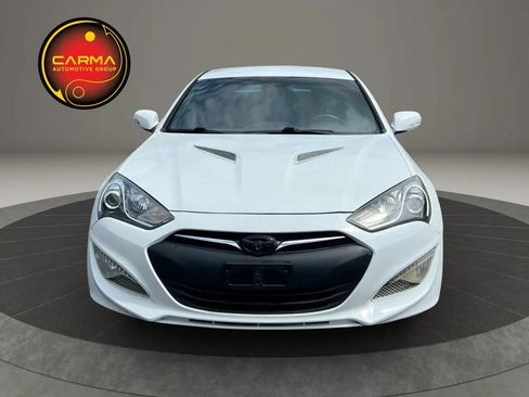 Used 2015 Hyundai Genesis 3.8 RWD image 8