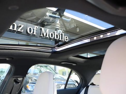 Used 2025 Mercedes-Benz C 300 Sedan image 8