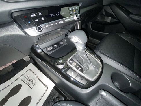 Used 2024 Kia Seltos EX image 20