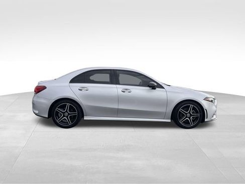 Used 2020 Mercedes-Benz A 220 w/ AMG Line image 6