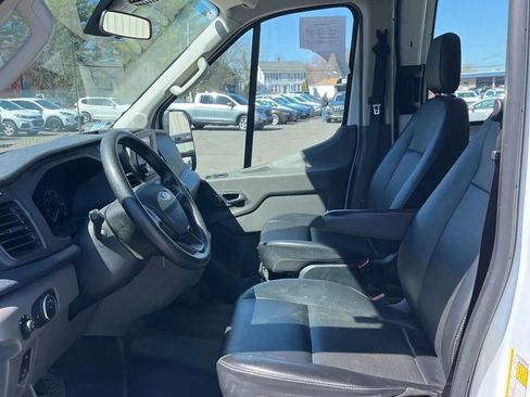 Used 2023 Ford Transit 250 Medium Roof RWD image 2