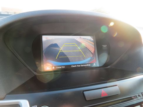 Used 2016 Acura TLX w/ Technology Package image 21