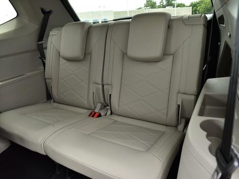 Certified 2026 Volkswagen Atlas SE w/ Panoramic Sunroof Package FWD image 25