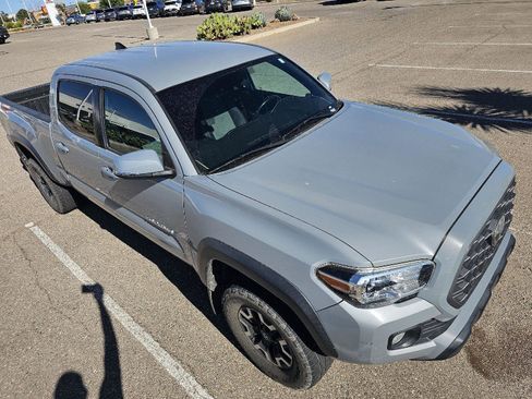 Used 2021 Toyota Tacoma TRD Off-Road w/ Technology Package AWD/4WD image 21
