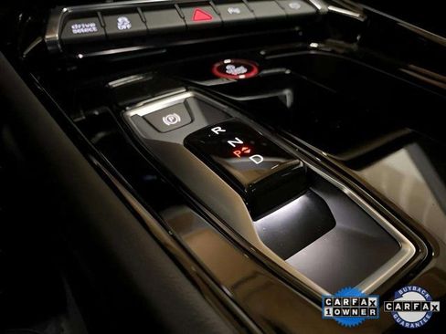 Used 2023 Audi e-tron GT Premium Plus image 56