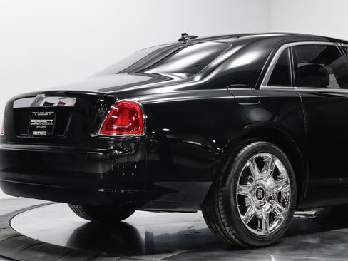 Used 2011 Rolls-Royce Ghost image 20