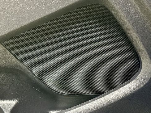 Used 2019 Ford Explorer XLT w/ Equipment Group 202A image 20