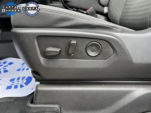 Used 2022 Chevrolet Silverado 1500 Custom image 11