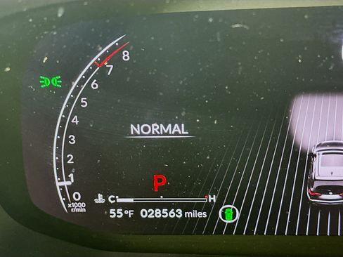 Used 2023 Acura MDX SH-AWD w/ Technology Package image 19