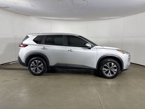 Certified 2023 Nissan Rogue SV image 36