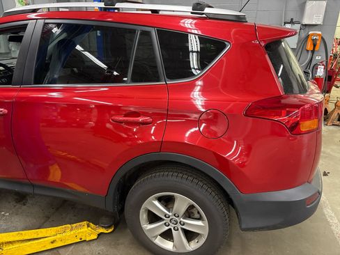 Used 2015 Toyota RAV4 XLE AWD/4WD image 9