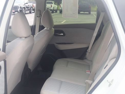 Used 2023 Nissan Rogue SV AWD/4WD image 22