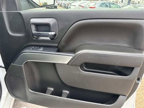 Used 2018 Chevrolet Silverado 1500 LT w/ Texas Edition image 17