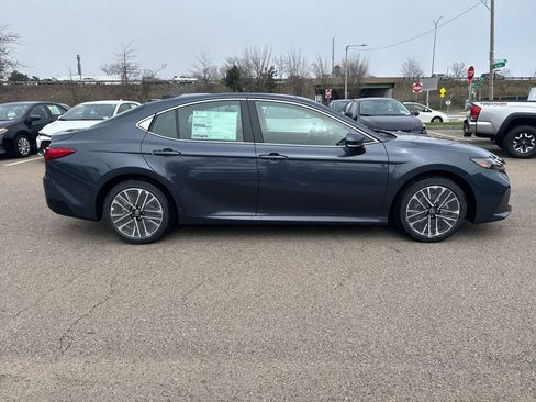 New 2026 Toyota Camry XLE AWD/4WD image 8