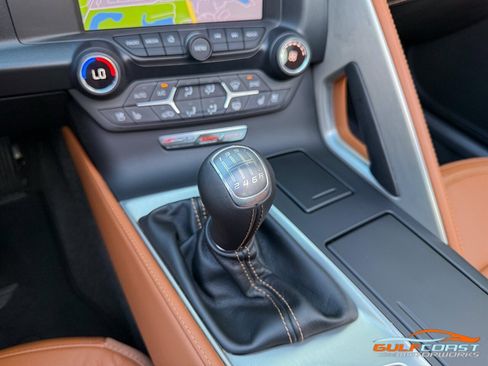 Used 2015 Chevrolet Corvette Z06 w/ 3LZ Preferred Equipment Group image 19