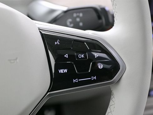 New 2025 Volkswagen ID. Buzz 1st Edition image 23