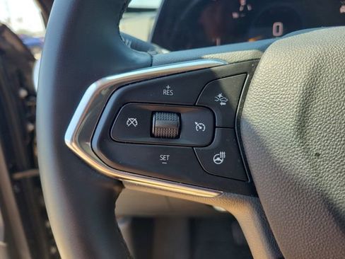 Used 2025 Chevrolet Trax LT w/ LT Convenience Package FWD image 20