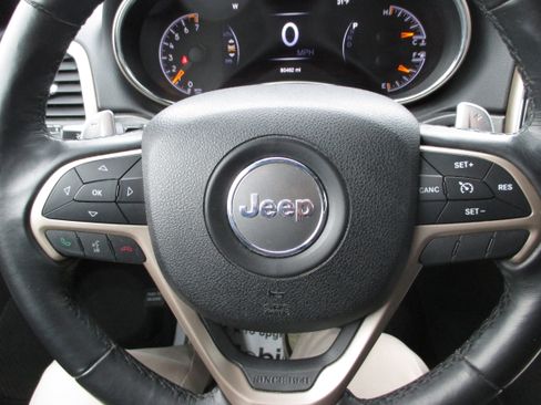 Used 2016 Jeep Grand Cherokee Laredo w/ Quick Order Package 23E image 17