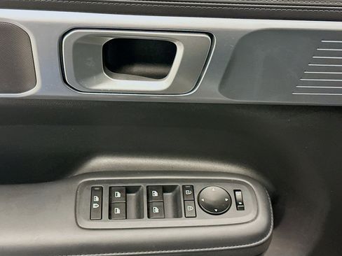 Used 2025 Hyundai Santa Fe SEL image 15