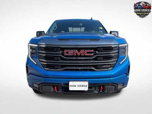 Used 2022 GMC Sierra 1500 AT4 w/ AT4 Preferred Package AWD/4WD image 9