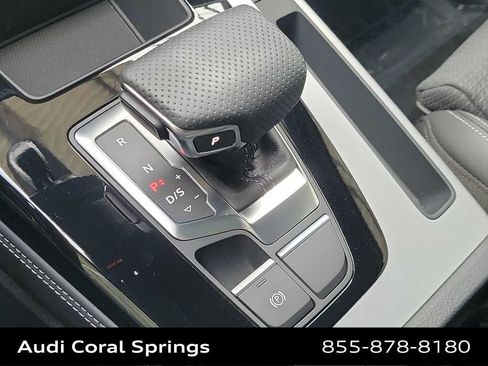 Certified 2024 Audi Q5 e Premium Plus w/ Premium Plus Package AWD/4WD image 17