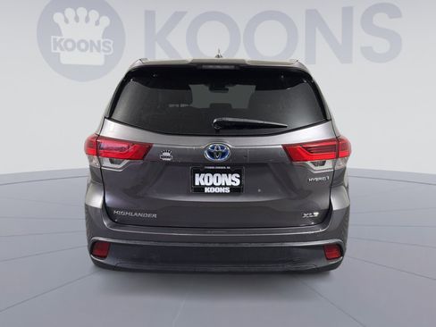 Used 2019 Toyota Highlander XLE image 5