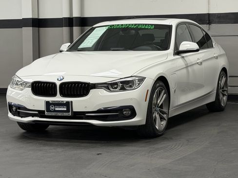 Used 2018 BMW 330e 330e iPerformance image 7