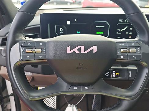 Used 2024 Kia EV9 GT-Line image 11