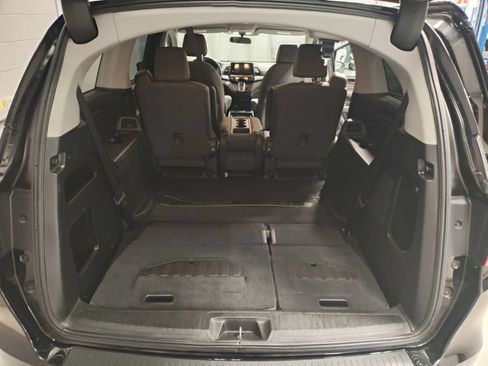 Used 2018 Honda Odyssey EX image 19