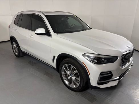Used 2019 BMW X5 xDrive40i w/ Premium Package 2 AWD/4WD image 2