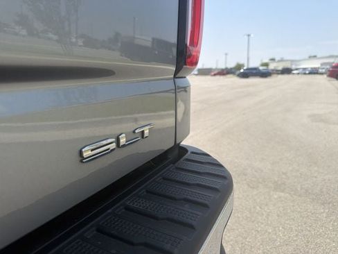 Used 2025 GMC Sierra 1500 SLT AWD/4WD image 36