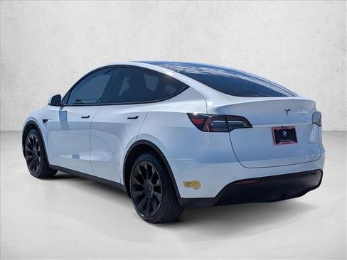 Used 2022 Tesla Model Y Long Range AWD/4WD image 8